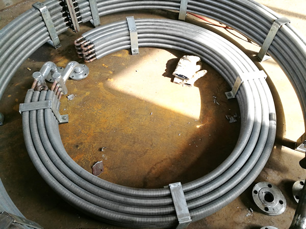 春陽 - 坦水電站油冷卻器-上導(dǎo)、下導(dǎo)