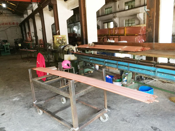 銅管翅片加工、調(diào)直設(shè)備